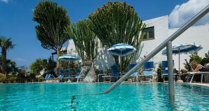 "room in B&B - Standard Double or Twin Room in Ischia for 2 People"