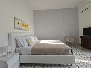 1 bedroom, iron/ironing board, WiFi, bed sheets - La Terrazza - Capri Center (Capri)