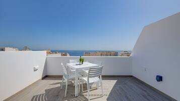 Room 12 | Terrace/patio