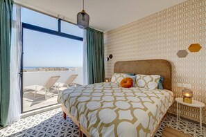 Room 12 | Tabla de planchar con plancha, wifi gratis, ropa de cama