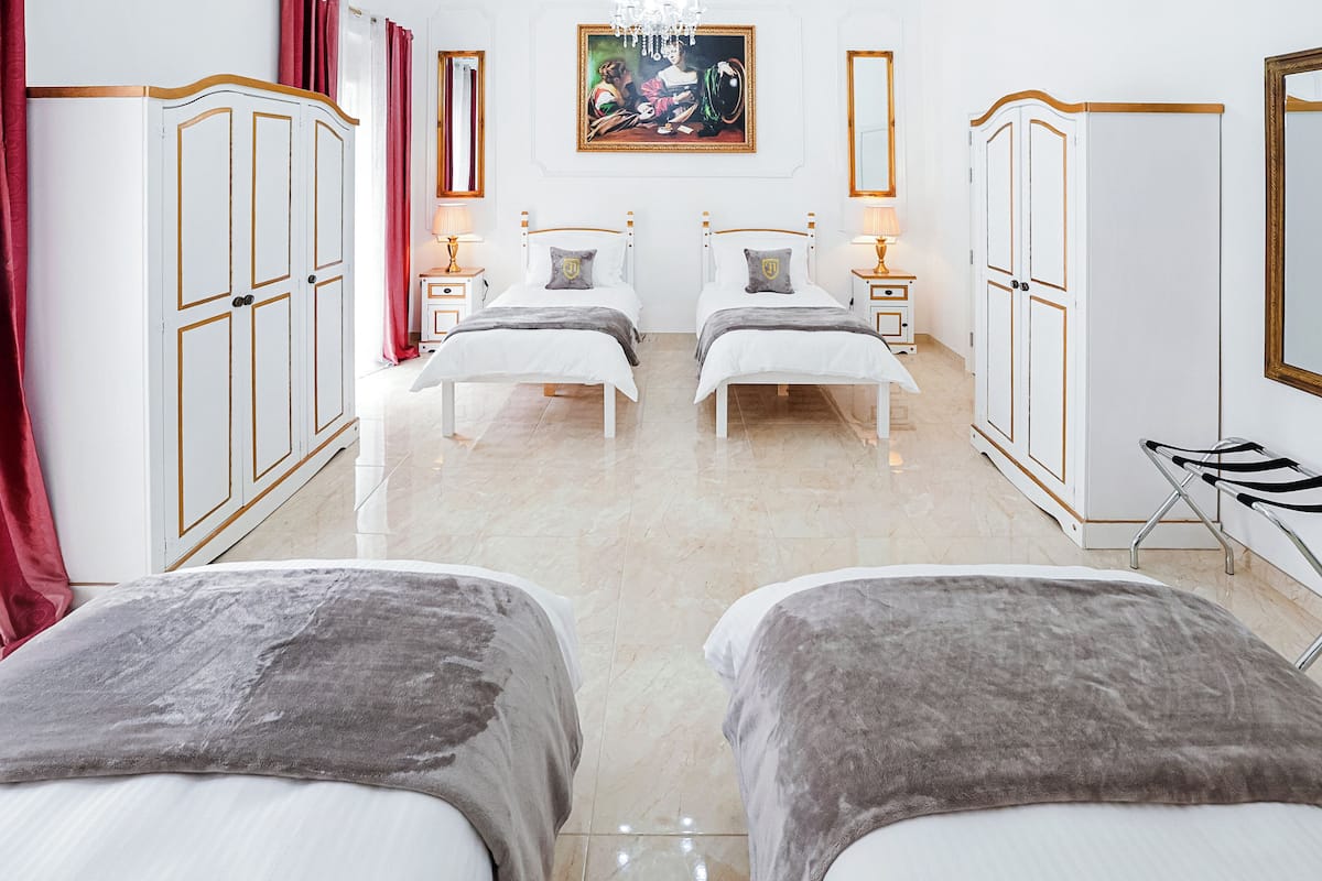 Apartment 2 | 1 dormitorio y espacio para trabajar con un portátil