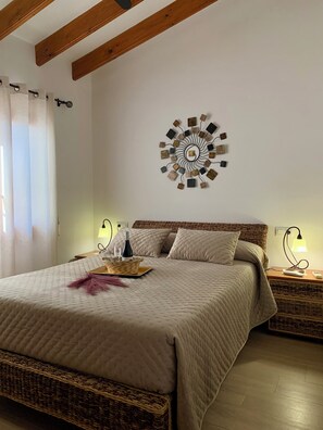 3 bedrooms, desk, travel cot, free WiFi - Casa Laura por Sun & Sea Homes (Moraira)