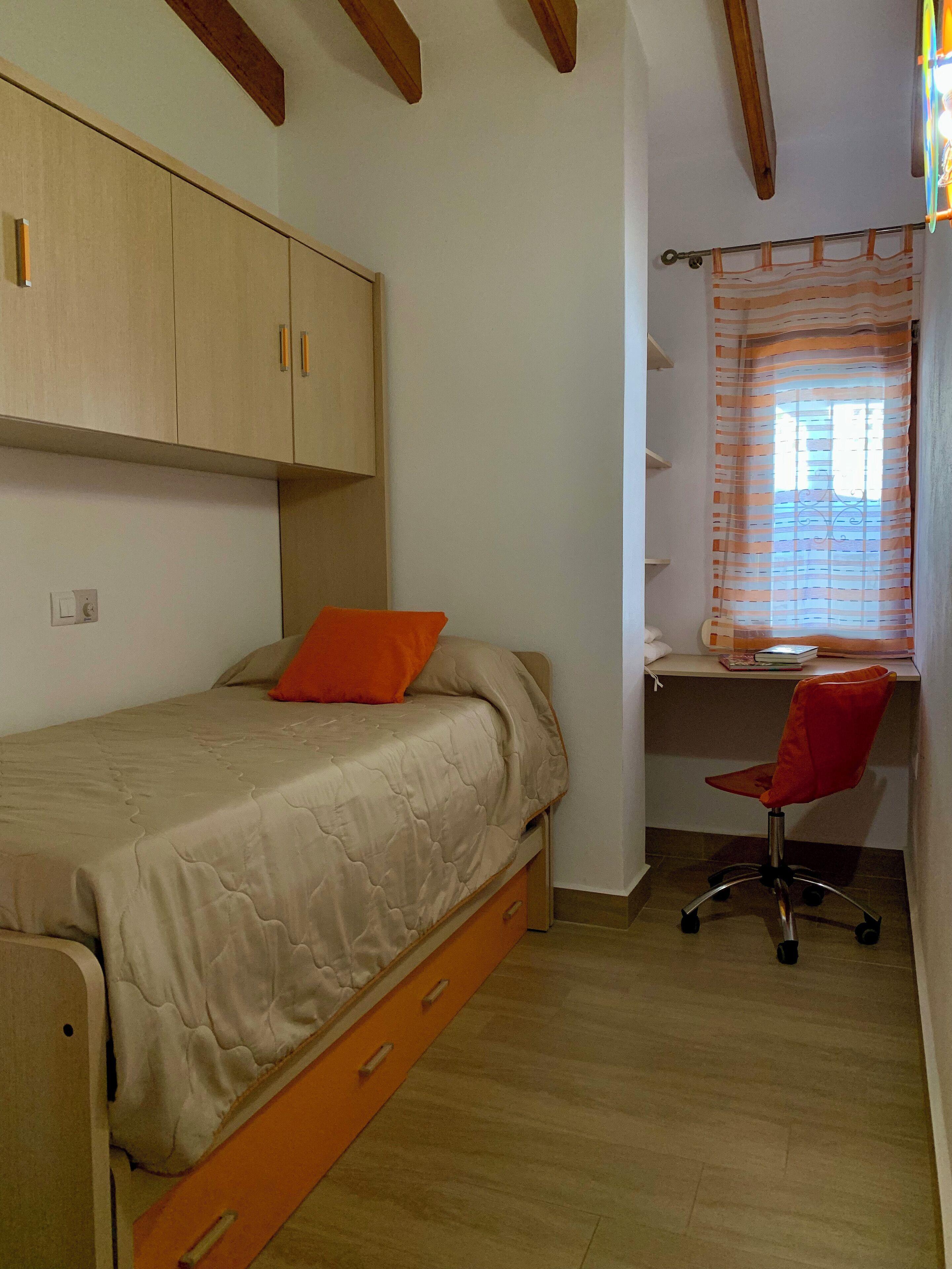 3 dormitorios, escritorio, cuna de viaje y wifi gratis