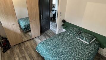 2 chambres, fer et planche à repasser, Wi-Fi