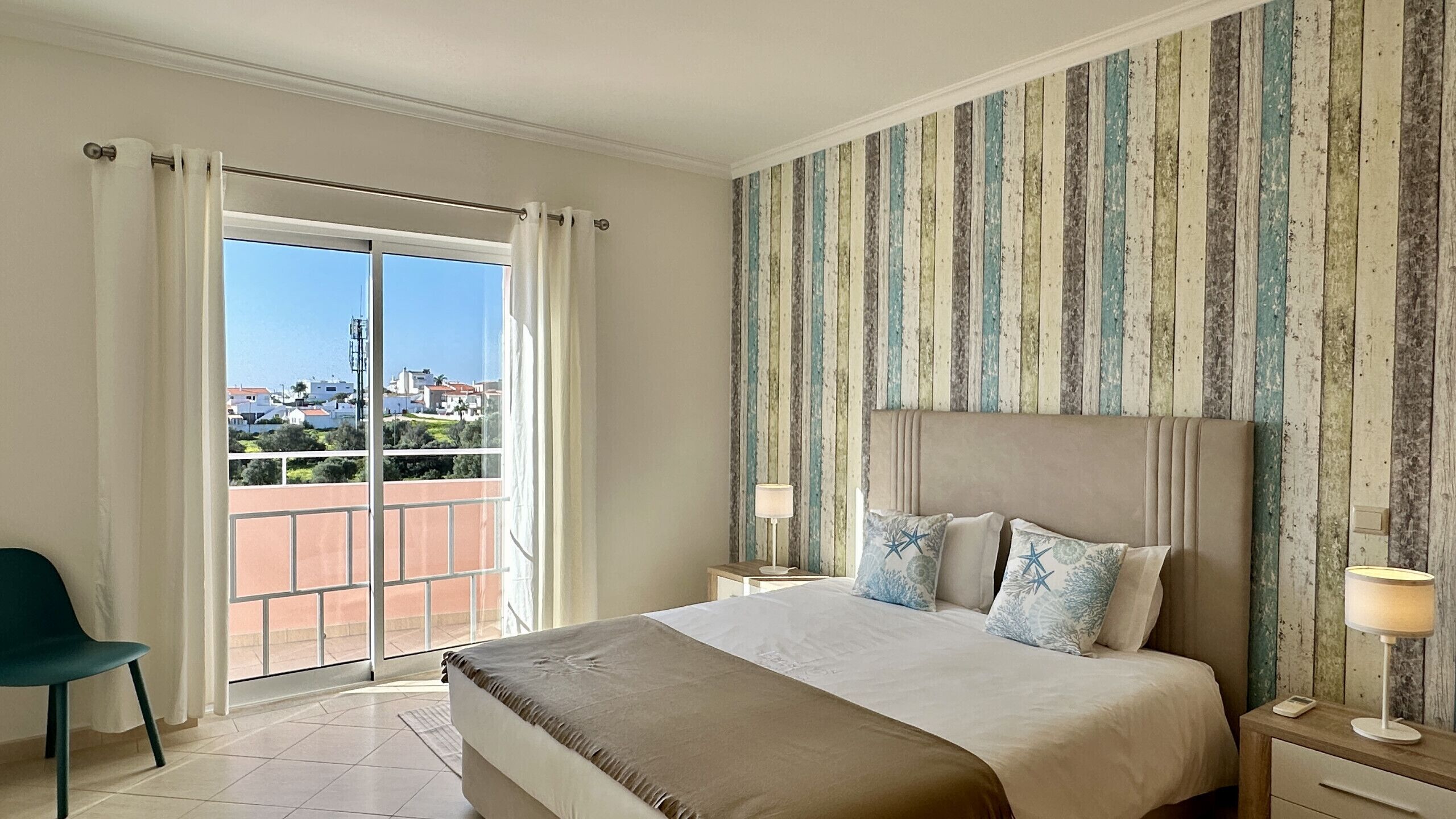 3 bedrooms, iron/ironing board