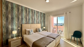 3 quartos, ferros/tábuas de passar roupa