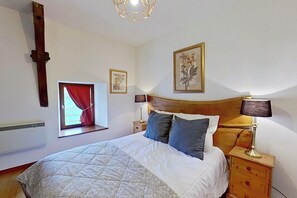 6 Schlafzimmer, Bügeleisen/Bügelbrett, kostenloses WLAN, Bettwäsche