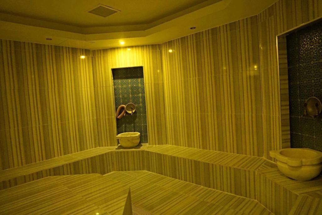 Hamam, vücut bakımı, vücut sargısı, vücut ovma (body scrub) seansı 
