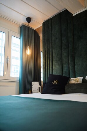 3 bedrooms, desk, iron/ironing board, travel crib - Family-sized apartments to spend quality time in Guimarães. (Guimarães)