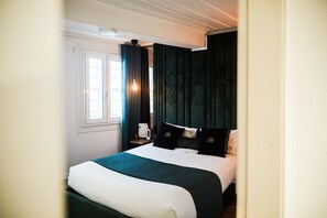 3 bedrooms, desk, iron/ironing board, travel crib - Family-sized apartments to spend quality time in Guimarães. (Guimarães)