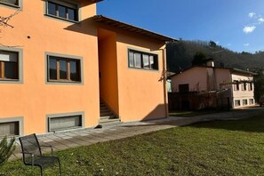 Exterior - Hydrangea vacation home with pool and garden (Bagni di Lucca)
