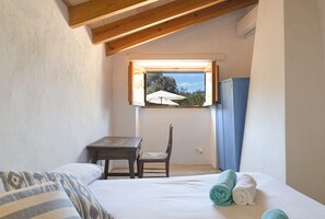 5 chambres, fer et planche à repasser, Wi-Fi gratuit, draps fournis