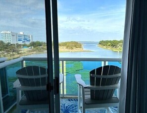 Interior - Beautiful Bayfront Condo with Stunning View and Pool (Ocean City)