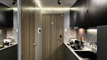 Fridge, microwave, stovetop, coffee/tea maker