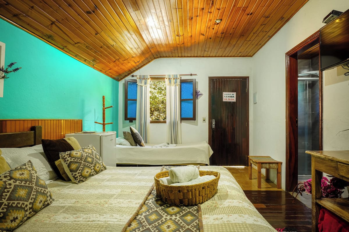 Standard Twin Room | Free WiFi