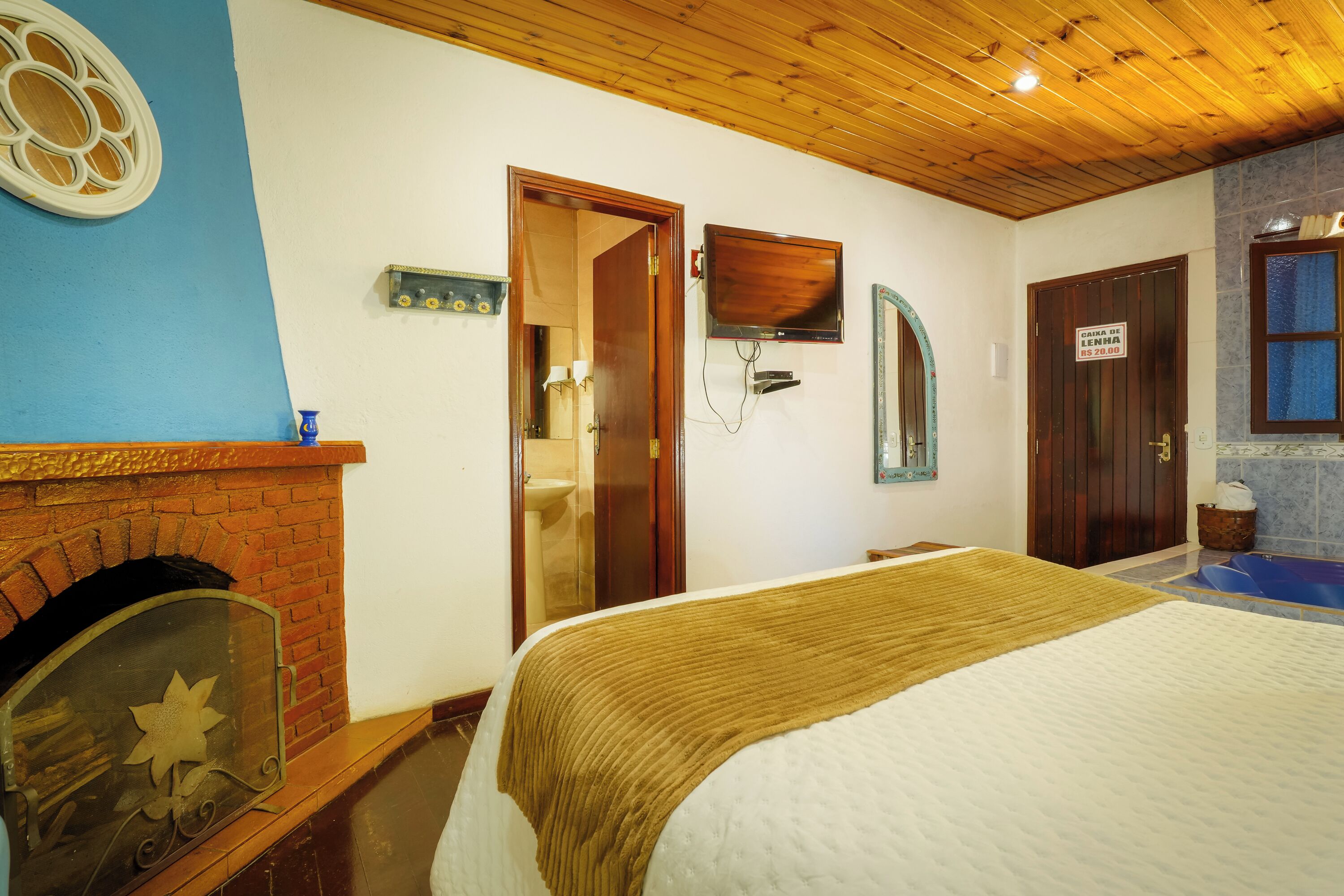 Chambre Deluxe, baignoire à jets | Accès au Wi-Fi (inclus)