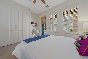 3 bedrooms, desk, iron/ironing board, free WiFi