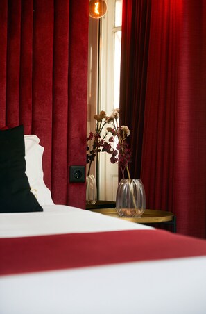 Luxury Apartment, 2 Bedrooms | 2 bedrooms, iron/ironing board, free WiFi - Prestige Gold Residence (Guimarães)