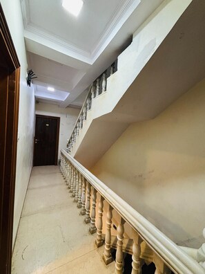 Hallway - Hotel Blue Wellington (Mumbai)