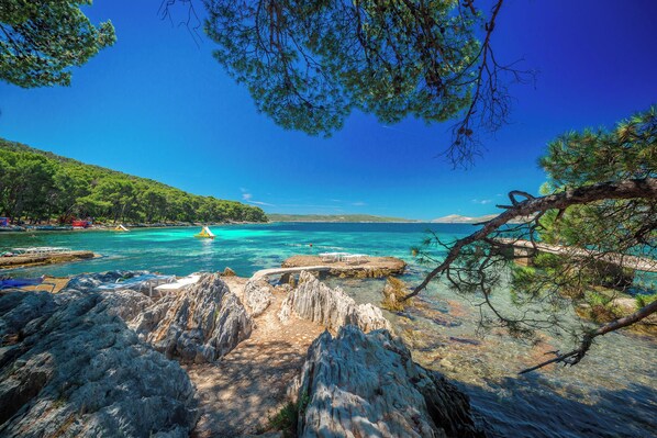 Sun-loungers, beach towels - Boutique Villa Fay with stunning sea view, heated Pool & Jacuzzi near Omis (Dugi Rat)