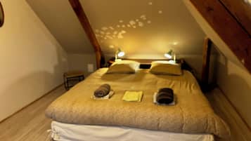 5 bedrooms, iron/ironing board, travel cot, free WiFi