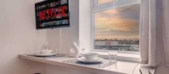 2b Studio with Smart TV, Netflix & Free Parking