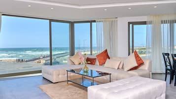 Luxury Apartment | Living area
