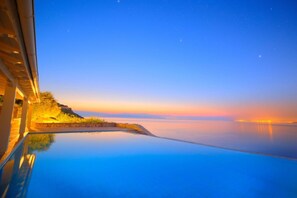 Pool - Remarkable 5-bed Villa in Spartilas - Villa Domina (Corfu)