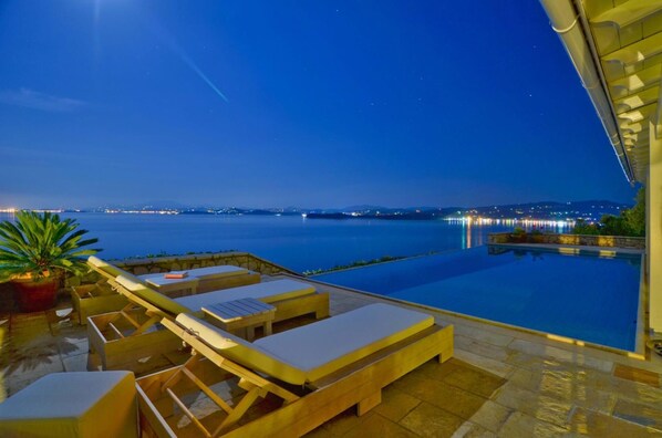 Property grounds - Remarkable 5-bed Villa in Spartilas - Villa Domina (Corfu)
