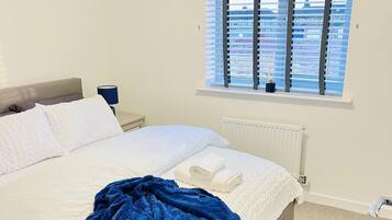 House | 2 bedrooms, iron/ironing board, free WiFi, bed sheets