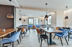 Desayuno bufé gratuito y diario