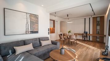 Superior Apartment, Non Smoking | 1 bedroom, in-room safe, desk, laptop workspace