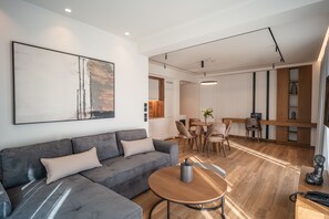 슈피리어 아파트, 금연 | 1 개의 침실, 객실 내 금고, 책상, 노트북 작업 공간