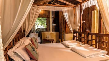 Superior driepersoonskamer, uitzicht op tuin | Gratis wifi