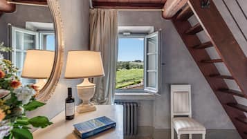 Doppel- oder Zweibettzimmer | 1 Schlafzimmer, Minibar, individuell dekoriert, individuell eingerichtet