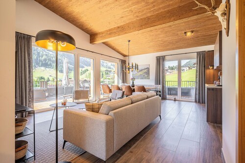 TOP 7- Luxuriöses Penthouse Apartment für bis zu 8 Personen