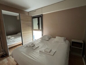 3 bedrooms, desk, iron/ironing board, internet - Apartment  Bordeaux Mérignac with Parking (Mérignac)