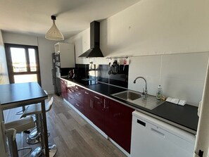 Fridge, microwave, oven, dishwasher