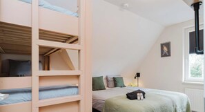 4 bedrooms, iron/ironing board, travel cot, WiFi