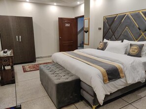 Standard Double or Twin Room | Free WiFi