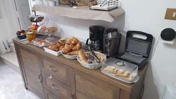 Bao gồm bữa sáng buffet hàng ngày