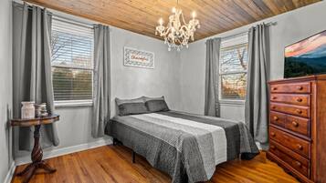 3 chambres, bureau, fer et planche à repasser, Wi-Fi gratuit