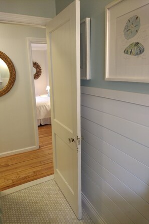 3 Schlafzimmer, Bügeleisen/Bügelbrett