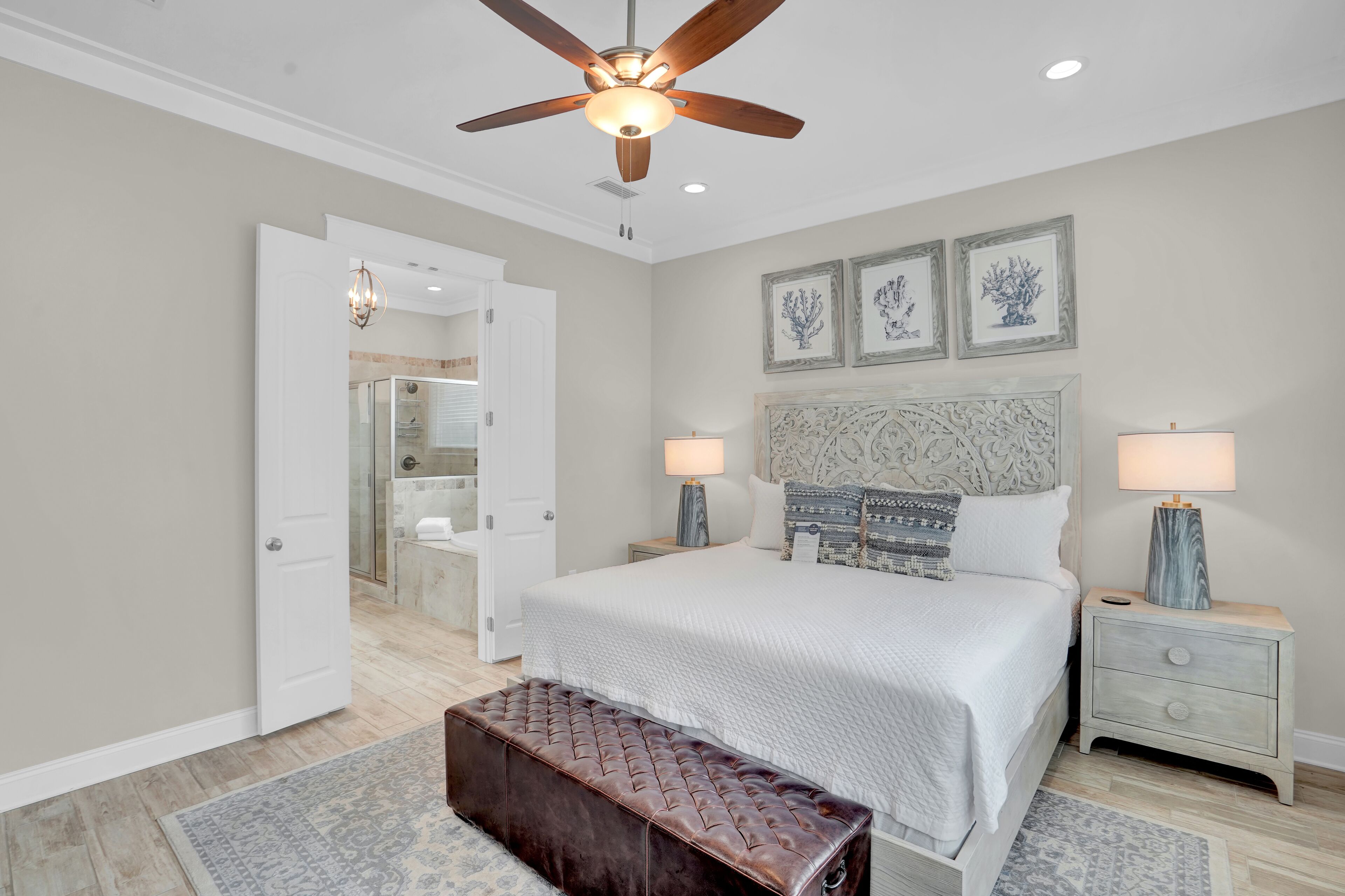 3 bedrooms, desk, iron/ironing board, free WiFi