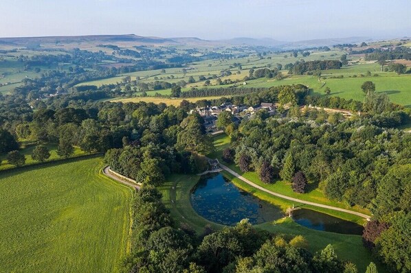 Aerial view - The Saddle Room Restaurant (Leyburn)