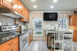 House (1 Bedroom) | Interior