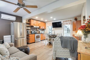 House (1 Bedroom) | Interior