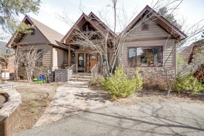 House (5 Bedrooms) | Interior - Pine Mountain Club Cabin w/ Private Deck & Views! (Pine Mountain Club)