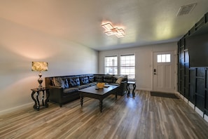 House (2 Bedrooms) | Interior - 'little Elm Pearl' Near Park & Lewisville Lake! (Little Elm)