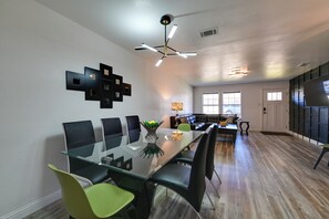 Hus (2 Bedrooms) | Interiør